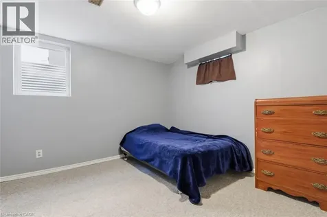 54 Merritt Crescent Grimsby ON L3M 5B7