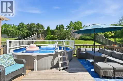 54 Merritt Crescent Grimsby ON L3M 5B7