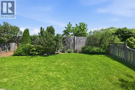 54 Merritt Crescent Grimsby ON L3M 5B7