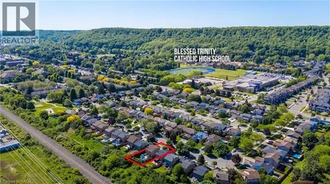 54 Merritt Crescent Grimsby ON L3M 5B7