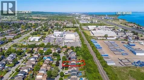 54 Merritt Crescent Grimsby ON L3M 5B7