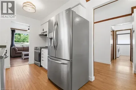 54 Merritt Crescent Grimsby ON L3M 5B7