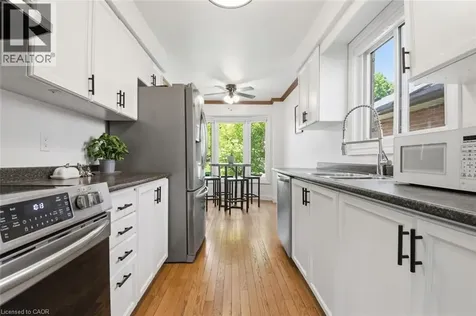 54 Merritt Crescent Grimsby ON L3M 5B7