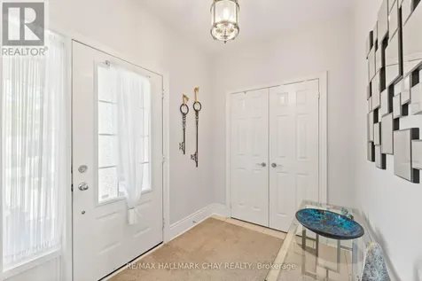 19 Starboard Circle Wasaga Beach ON L9Z 0E9