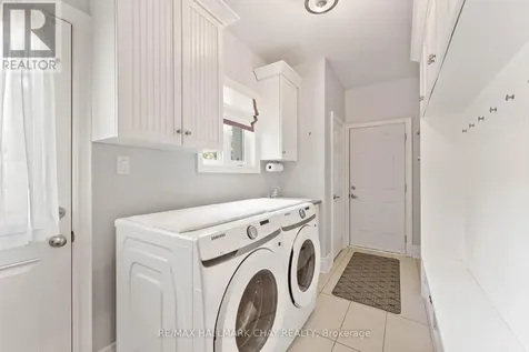 19 Starboard Circle Wasaga Beach ON L9Z 0E9
