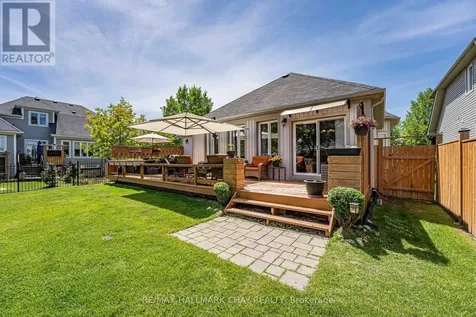 19 Starboard Circle Wasaga Beach ON L9Z 0E9