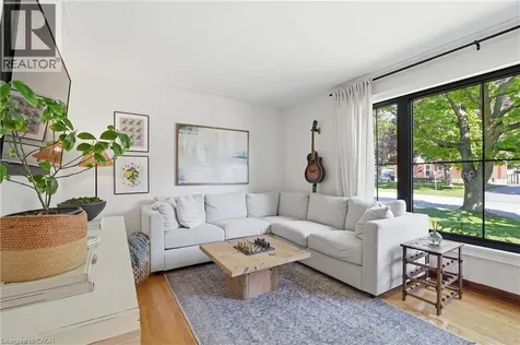 6 Mccammon Street Paris ON N3L 1V9