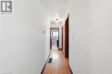 6 Mccammon Street Paris ON N3L 1V9