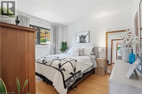 6 Mccammon Street Paris ON N3L 1V9
