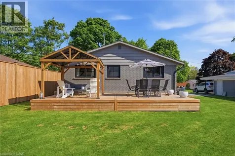 6 Mccammon Street Paris ON N3L 1V9