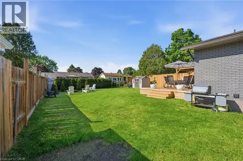 6 Mccammon Street Paris ON N3L 1V9