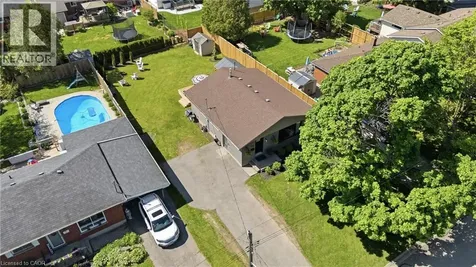 6 Mccammon Street Paris ON N3L 1V9