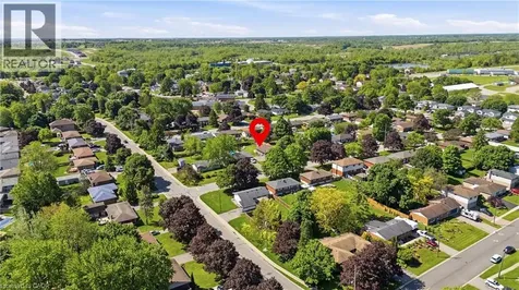 6 Mccammon Street Paris ON N3L 1V9