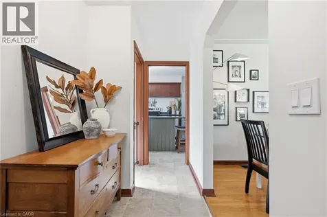 6 Mccammon Street Paris ON N3L 1V9