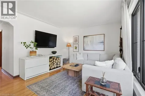 6 Mccammon Street Paris ON N3L 1V9