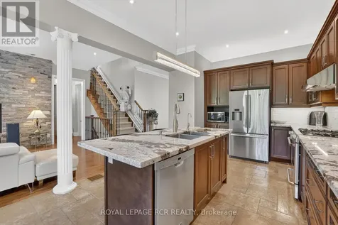 19 Emerald Heights Drive Whitchurch-stouffville ON L4A 0C8