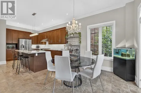 19 Emerald Heights Drive Whitchurch-stouffville ON L4A 0C8
