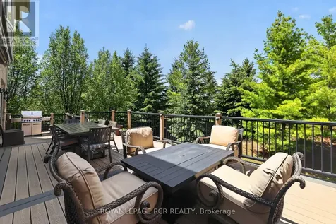 19 Emerald Heights Drive Whitchurch-stouffville ON L4A 0C8