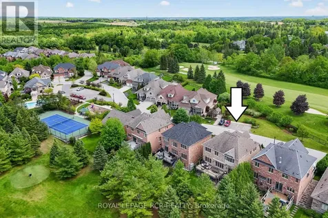 19 Emerald Heights Drive Whitchurch-stouffville ON L4A 0C8
