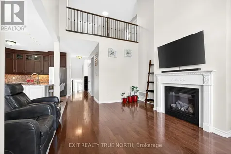 27 Grand Poplar Lane Wasaga Beach ON L9Z 0C7