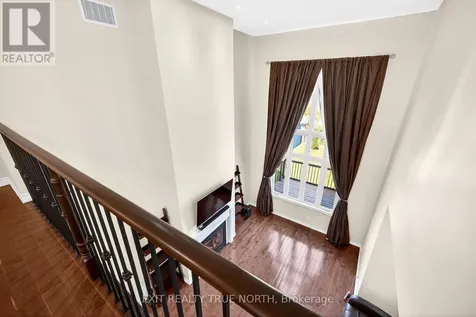 27 Grand Poplar Lane Wasaga Beach ON L9Z 0C7