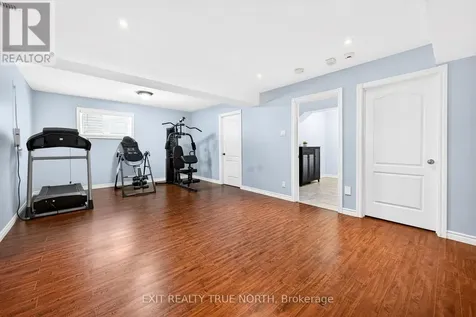 27 Grand Poplar Lane Wasaga Beach ON L9Z 0C7