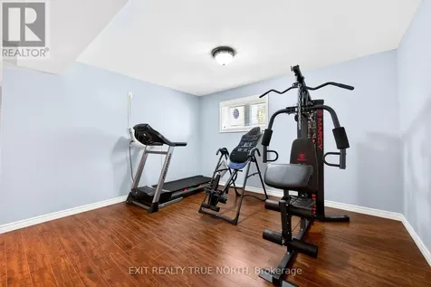 27 Grand Poplar Lane Wasaga Beach ON L9Z 0C7