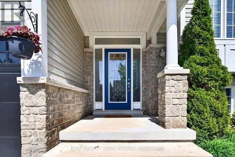 27 Grand Poplar Lane Wasaga Beach ON L9Z 0C7