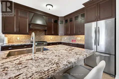 27 Grand Poplar Lane Wasaga Beach ON L9Z 0C7