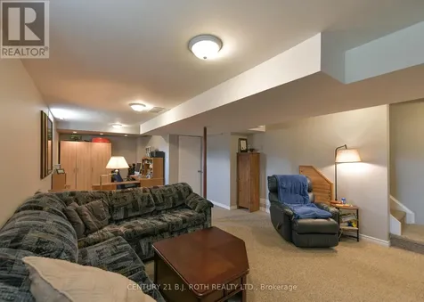 25 Rachael Road Orillia ON L3V 7Y3