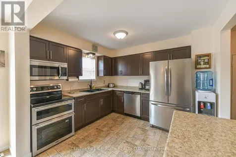 25 Rachael Road Orillia ON L3V 7Y3
