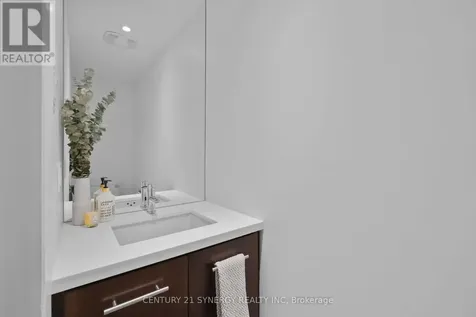 26 Stonehurst Avenue Ottawa ON K1Y 1R4