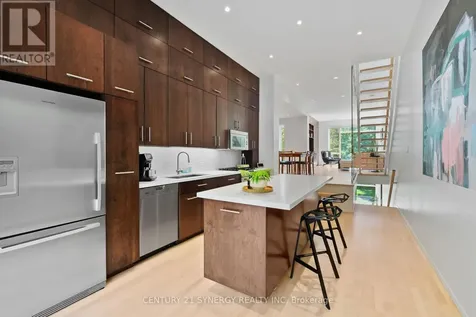 26 Stonehurst Avenue Ottawa ON K1Y 1R4