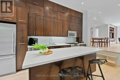 26 Stonehurst Avenue Ottawa ON K1Y 1R4