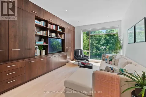 26 Stonehurst Avenue Ottawa ON K1Y 1R4