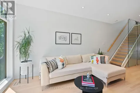 26 Stonehurst Avenue Ottawa ON K1Y 1R4