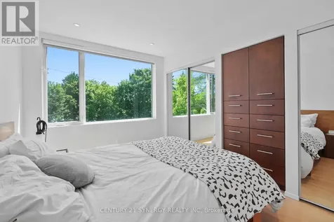 26 Stonehurst Avenue Ottawa ON K1Y 1R4