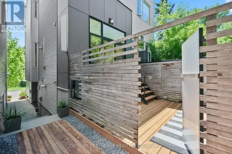 26 Stonehurst Avenue Ottawa ON K1Y 1R4