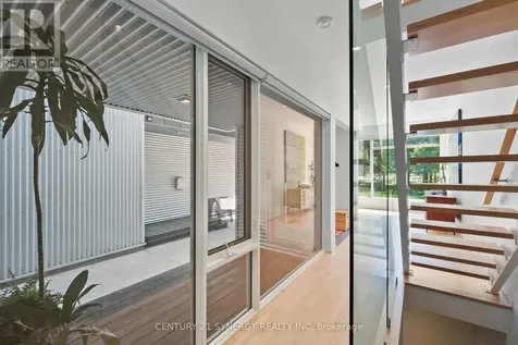 26 Stonehurst Avenue Ottawa ON K1Y 1R4