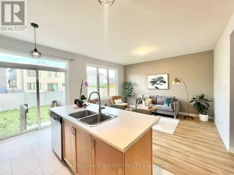 422 Cope Drive Ottawa ON K2V 0P8
