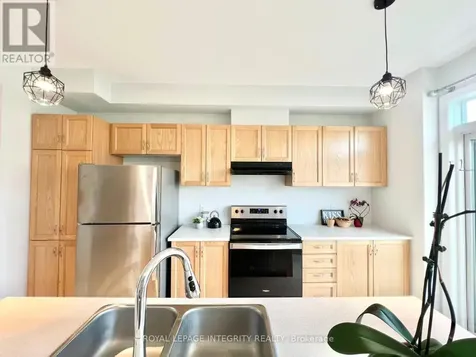 422 Cope Drive Ottawa ON K2V 0P8