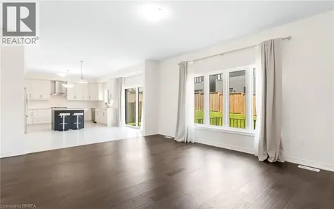10 Mcgovern Lane Paris ON N3L 0K3