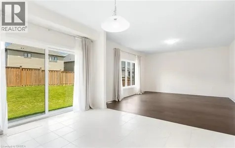 10 Mcgovern Lane Paris ON N3L 0K3