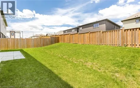 10 Mcgovern Lane Paris ON N3L 0K3