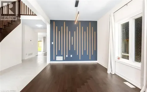 10 Mcgovern Lane Paris ON N3L 0K3