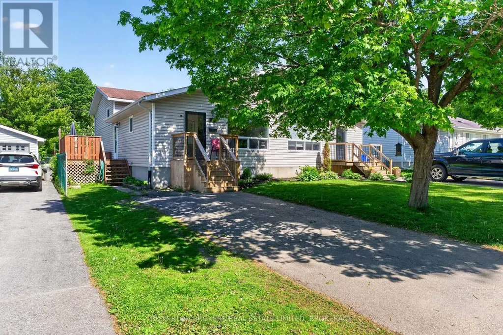 41 Maple Street South Gananoque ON K7G 2N6