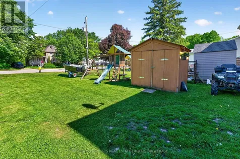 41 Maple Street South Gananoque ON K7G 2N6