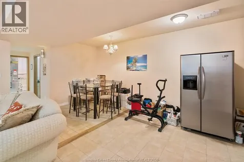 11294 Timber Bay Crescent Windsor ON N8R 2L2