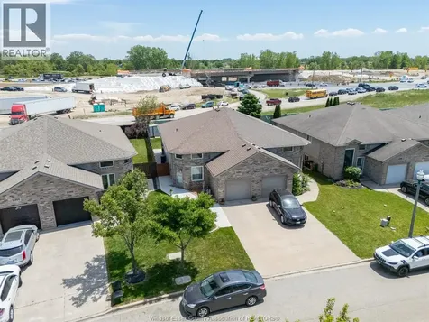 11294 Timber Bay Crescent Windsor ON N8R 2L2