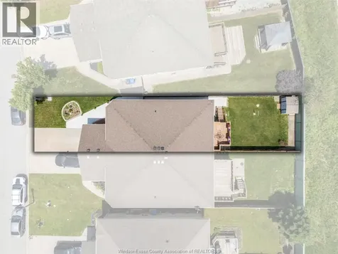 11294 Timber Bay Crescent Windsor ON N8R 2L2